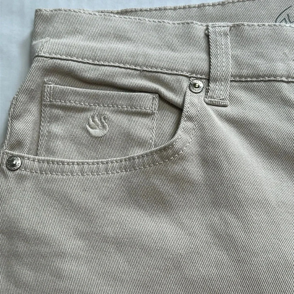 Gloria Vanderbilt Amanda Skimmer Crop Stretch Embellished Pockets Size 6P NWT - Picture 7 of 13